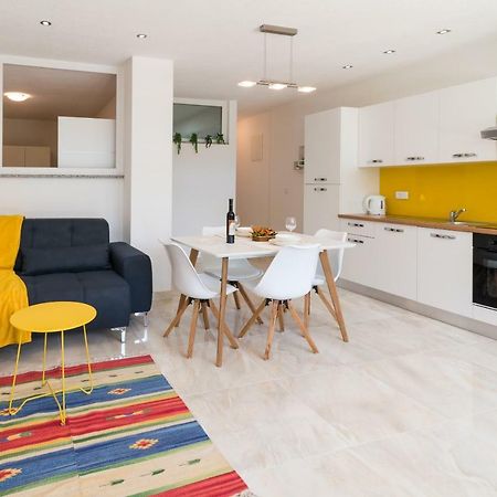 Apartment Arna คิร์ก ภายนอก รูปภาพ