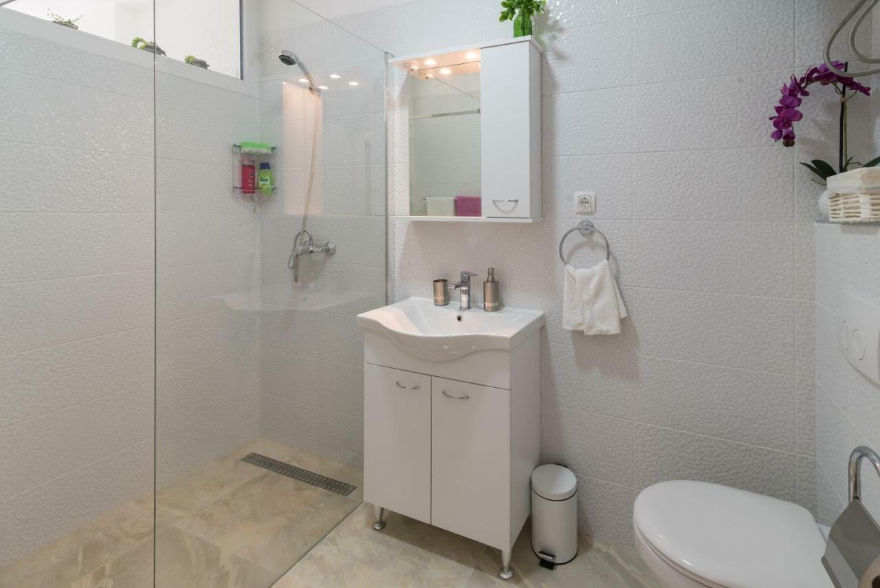 Apartment Arna คิร์ก ภายนอก รูปภาพ
